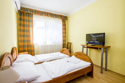 Anna Vendghz, Hajdszoboszl