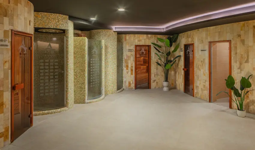 Hotel Atlantis Wellness & Conference Hajdszoboszl