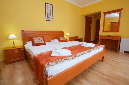 Hotel J�rja, Hajd�szoboszl�