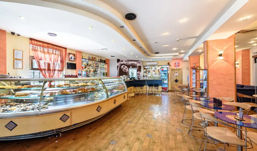 Hotel Ngy vszak Hajdszoboszl