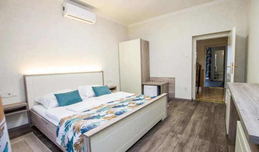 Jrja Panzi Hajdszoboszl