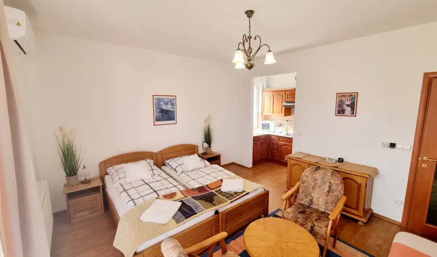 Jkai sor II. Apartman Hajdszoboszl