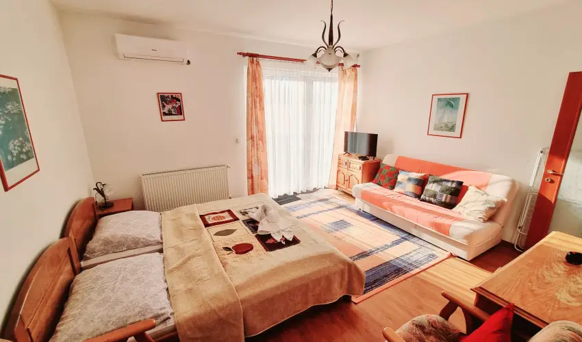 Jkai sor II. Apartman Hajdszoboszl