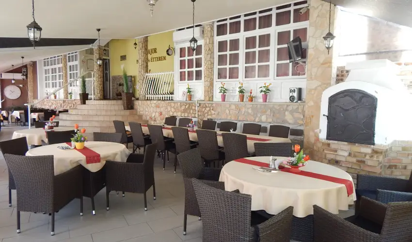 Major Panzi & tterem Hajdszoboszl