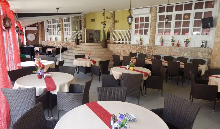 Major Panzi & tterem Hajdszoboszl