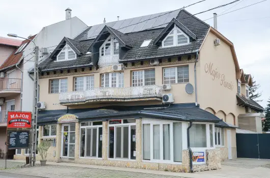Major Panzi� & �tterem, Hajd�szoboszl�