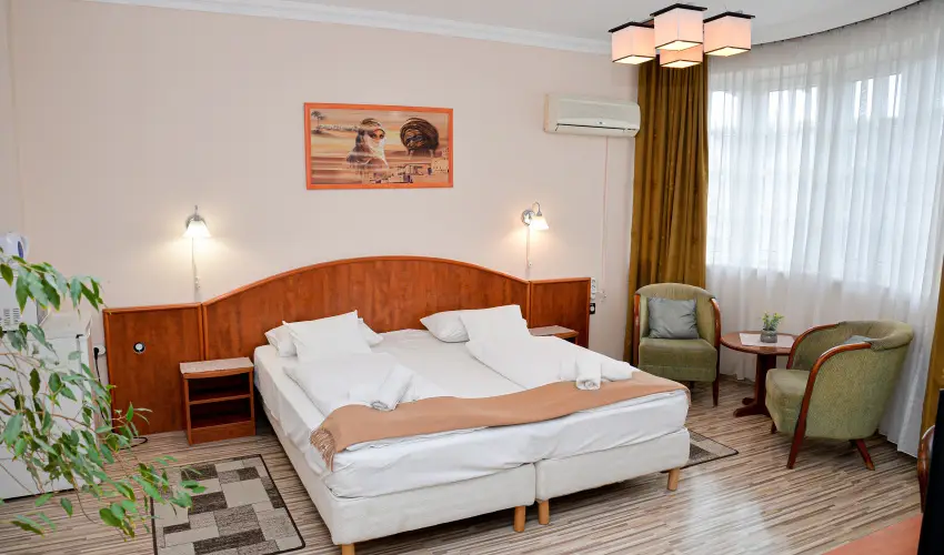 Major Panzi� & �tterem Hajd�szoboszl�