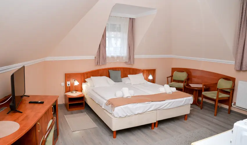 Major Panzi� & �tterem Hajd�szoboszl�