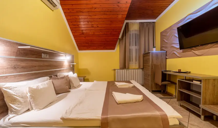 Mrvny Panzi Hajdszoboszl