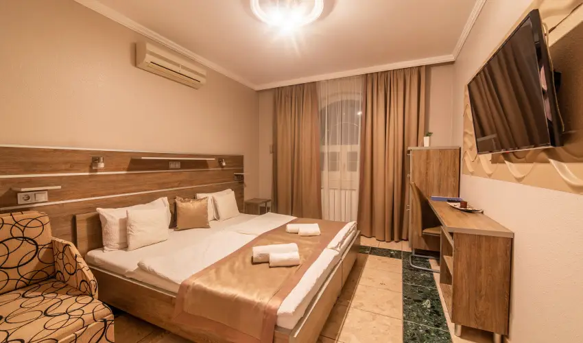 Mrvny Panzi Hajdszoboszl