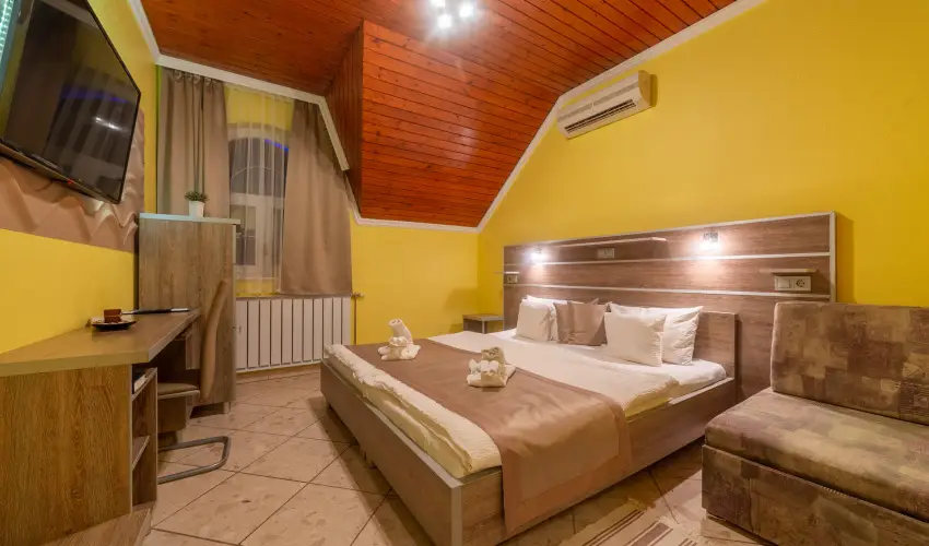 Mrvny Panzi Hajdszoboszl