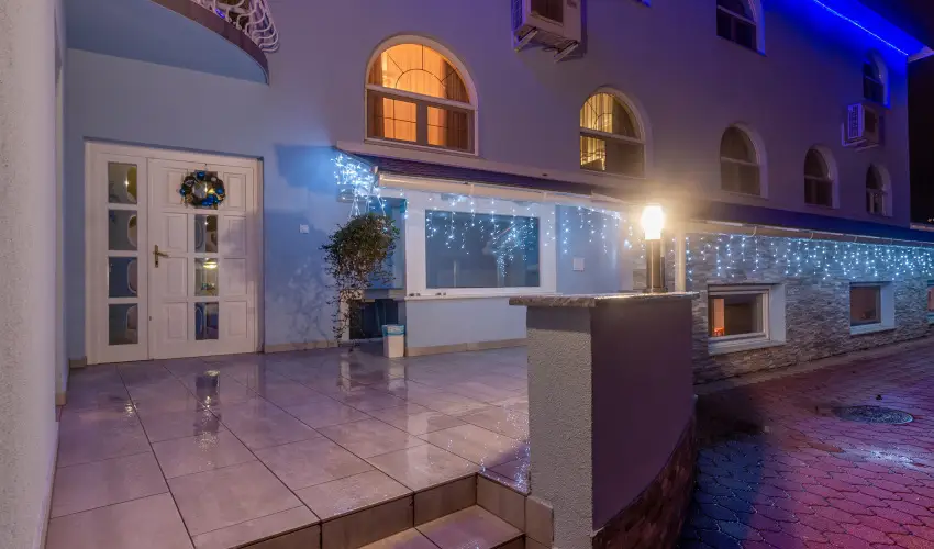 Mrvny Panzi Hajdszoboszl