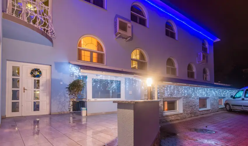 Mrvny Panzi Hajdszoboszl