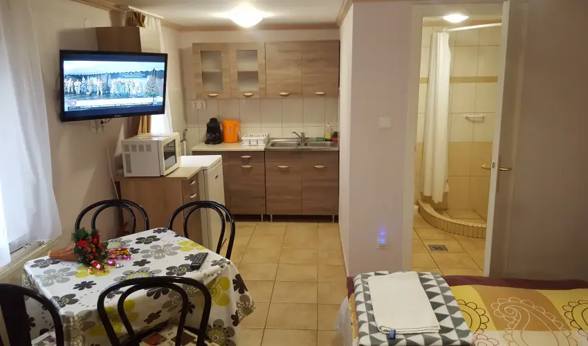 Mary Apartman Hajdszoboszl