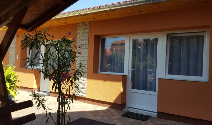 Mary Apartman Hajdszoboszl