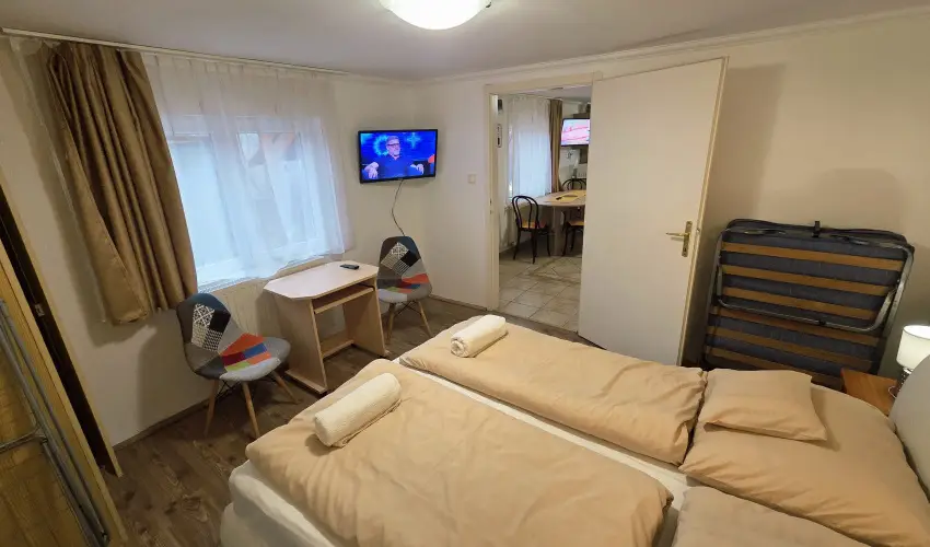 Mary Apartman Hajd�szoboszl�