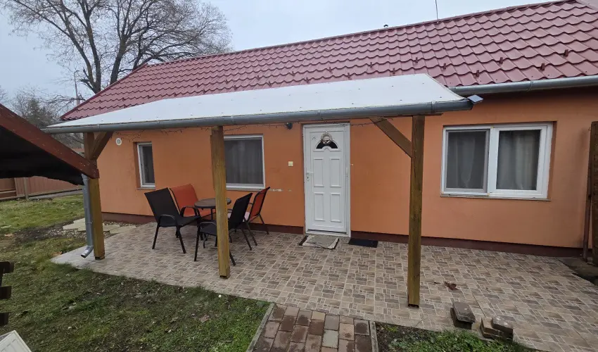 Mary Apartman Hajd�szoboszl�
