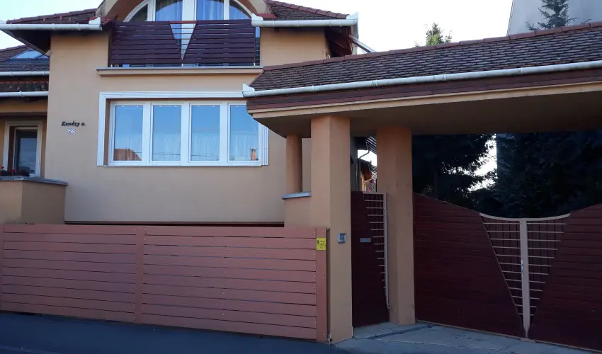 Napsugár Kenézy Lux Apartman Vendégházak Hajdúszoboszló