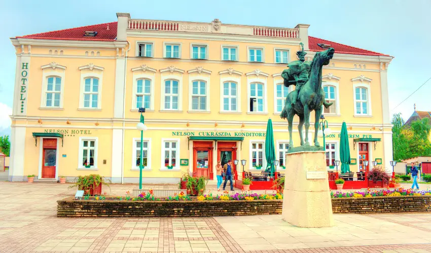 Nelson Hotel Hajd�szoboszl�