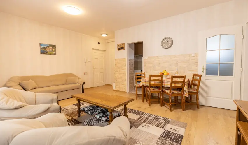 Skorpi Lak3 Hajdszoboszl