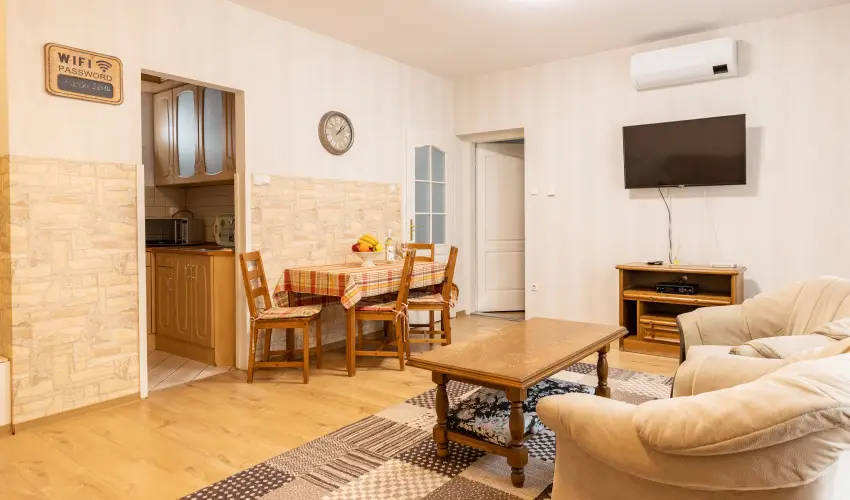 Skorpi Lak3 Hajdszoboszl