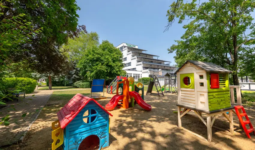 Thermal Hotel Garden Hajd�szoboszl�